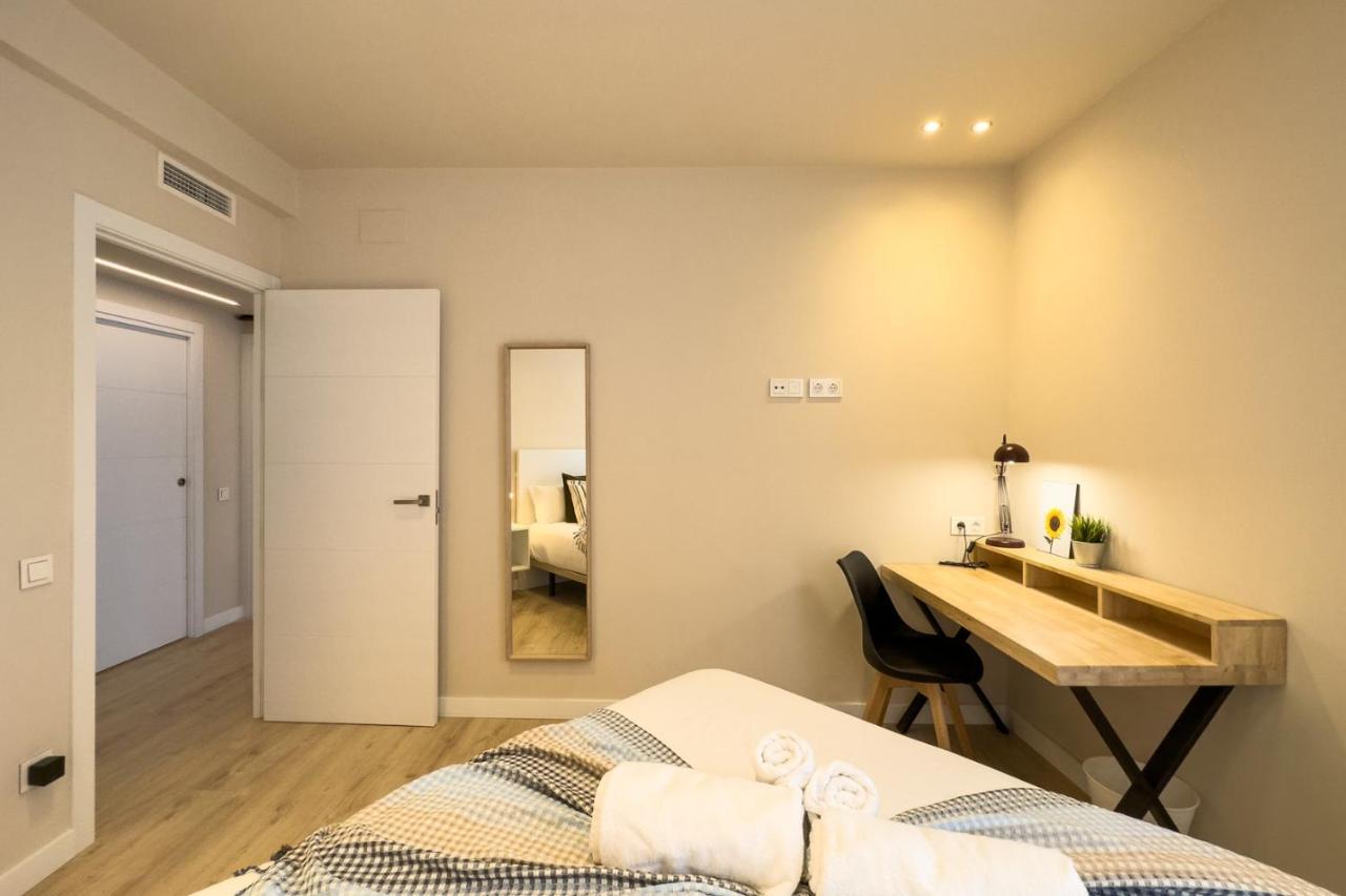 Barcelona Touch Apartments - Progres Л'Успіталет-да-Любрагат Екстер'єр фото